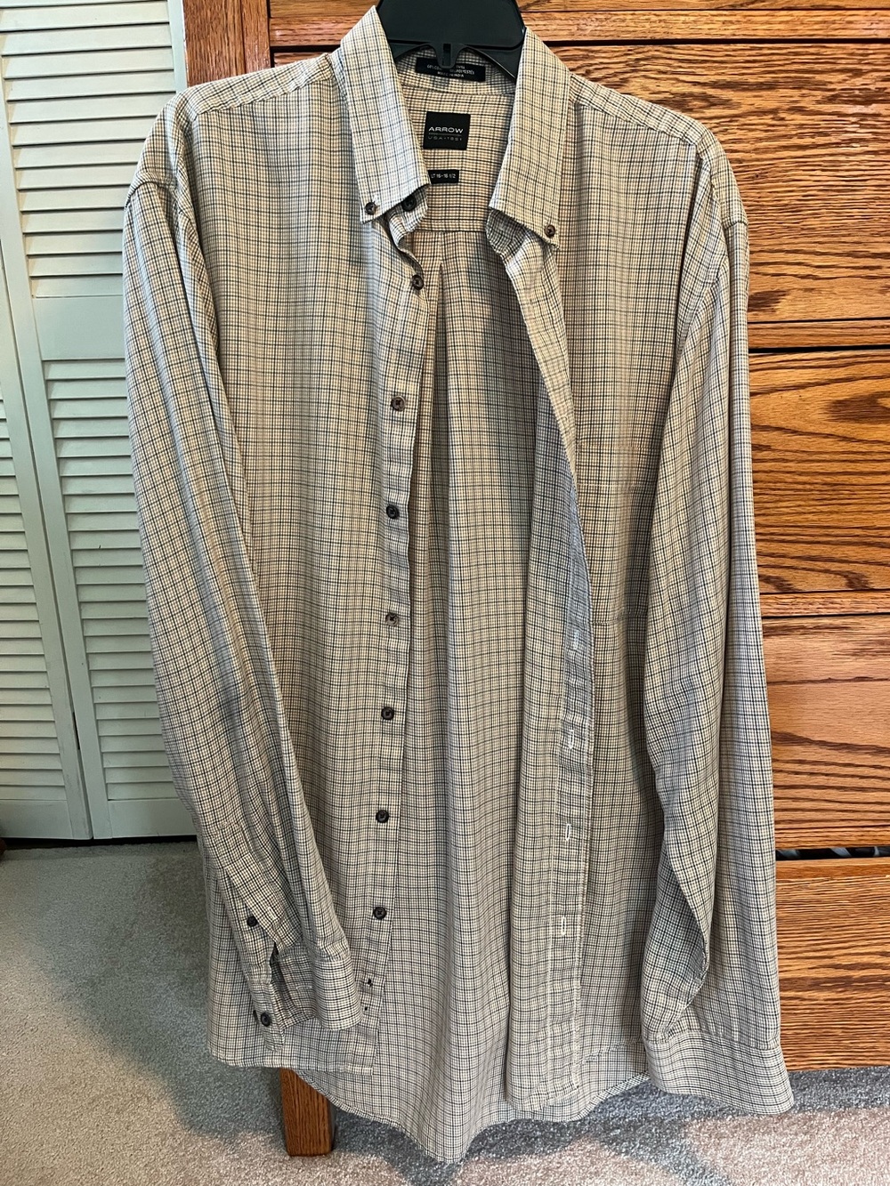 Arrow Men’s Beige and Gray Plaid Dress Shirt